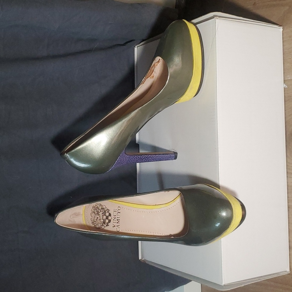 Vintage multi-colored Vince Camuto Stilettos